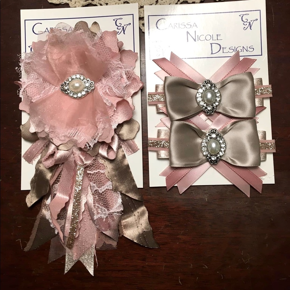 Shoe clips with rhinestone pearl centers